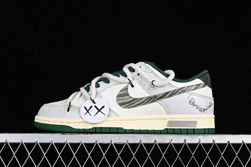 All Categories Nk SB Dunk Series Nk SB Dunk Low Low-top Sneakers Nk Dunk Low Panda Prank-Hip-hop Theme Ghost Face Sea SB Strap Low-top Casual Sneakers DD1391-300